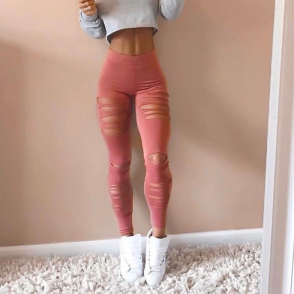 *ISO* Blush ripped leggings